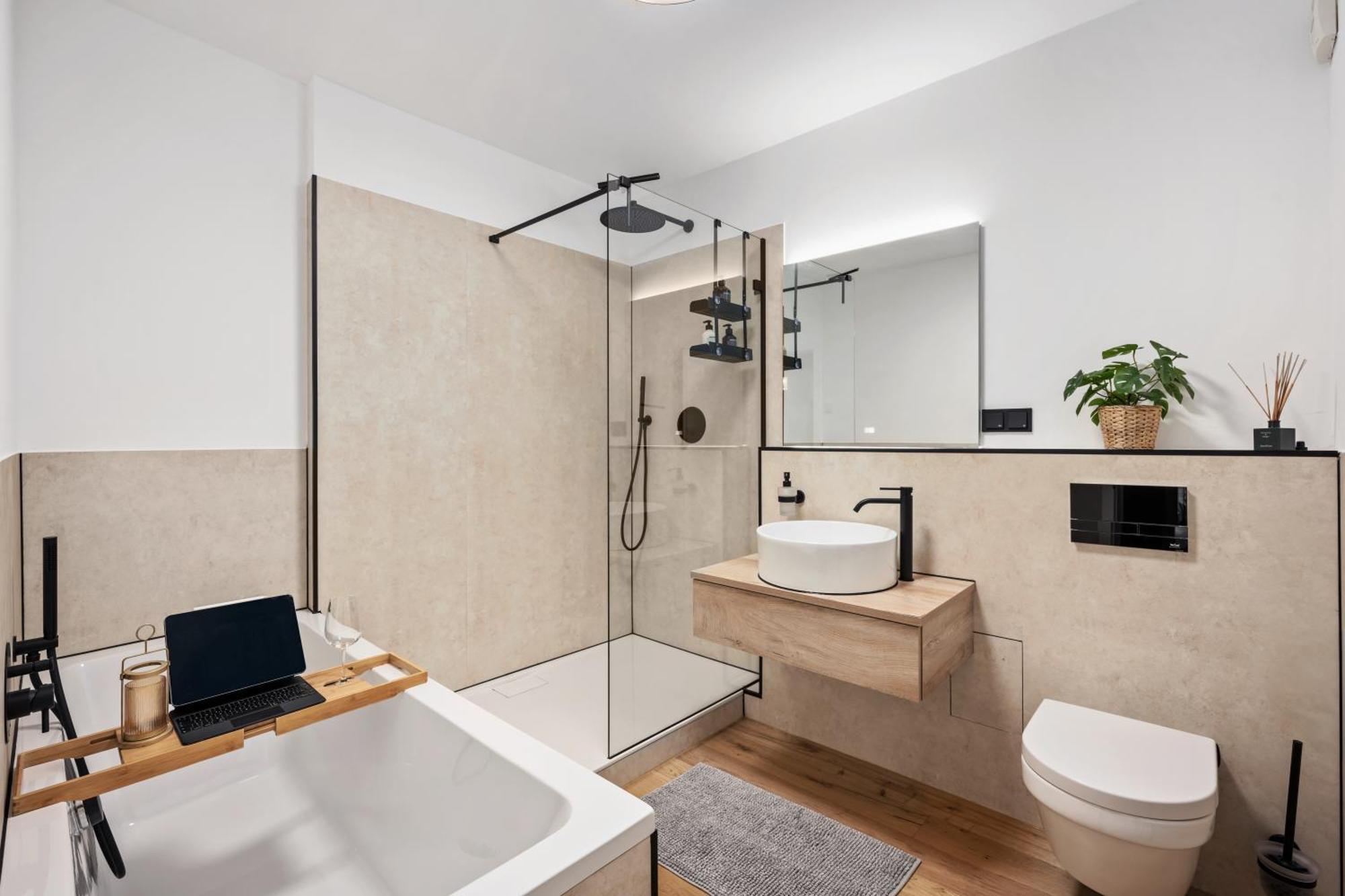 Edler Wohnraum Schwanenteich-Penthouse Mit Garage, Grill, Kaffeevollautomat, Klima, Lift & Terrasse Διαμέρισμα Τσβικάου Εξωτερικό φωτογραφία
